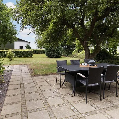 4772-aakirkeby-sondre-landevej-104-lejl-b Åkirkeby