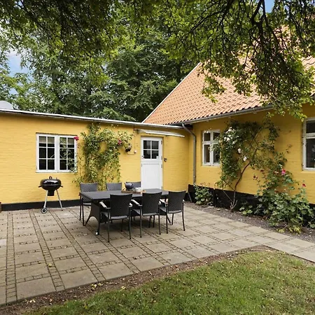 Feriehus 4772-aakirkeby-sondre-landevej-104-lejl-b *